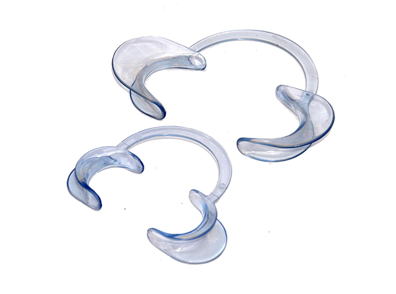 Type Cheek Retractor